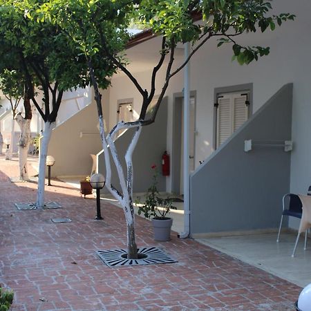 Milto'S Studios Parga Exterior foto